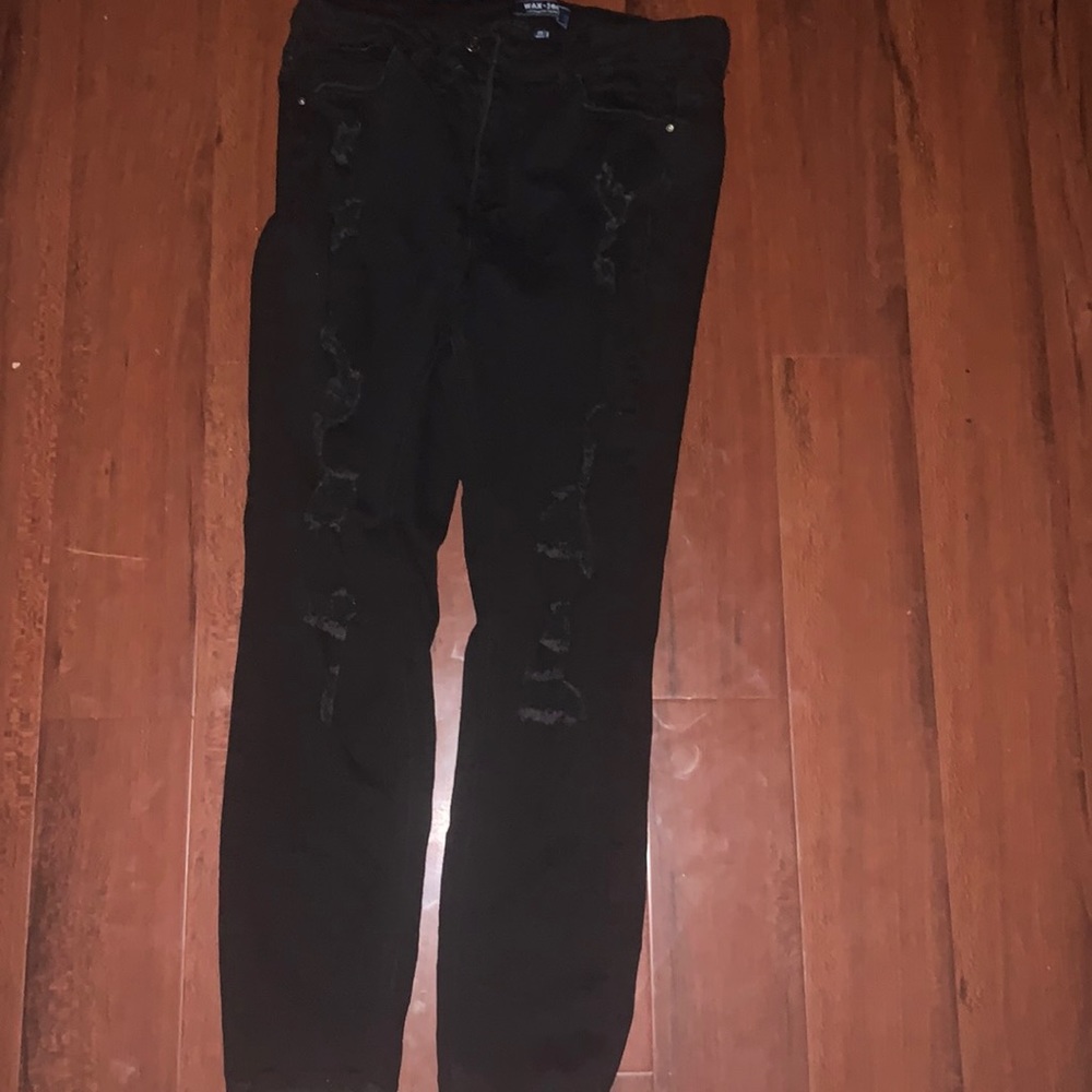 when bought it was too big. selling for cheaper. worn only a few times. clean.